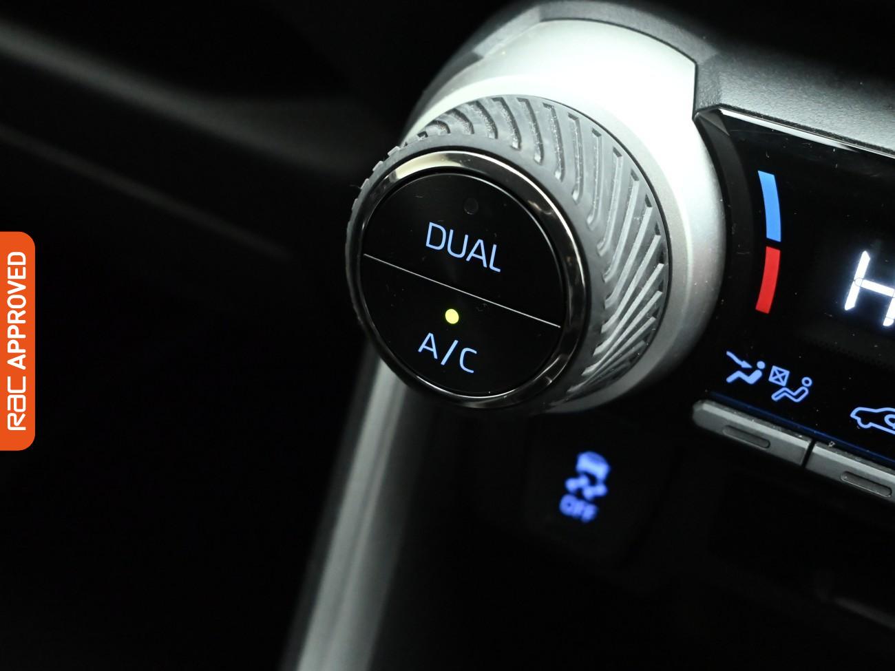 Used Toyota RAV4 2021 for sale - 76750735: Photo 18