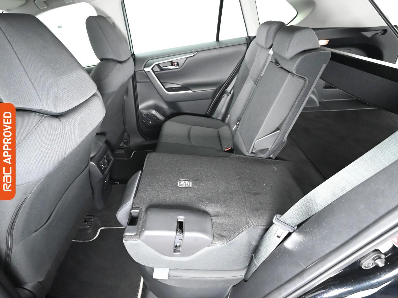 Used Toyota RAV4 2021 for sale - 76750735: Photo 24