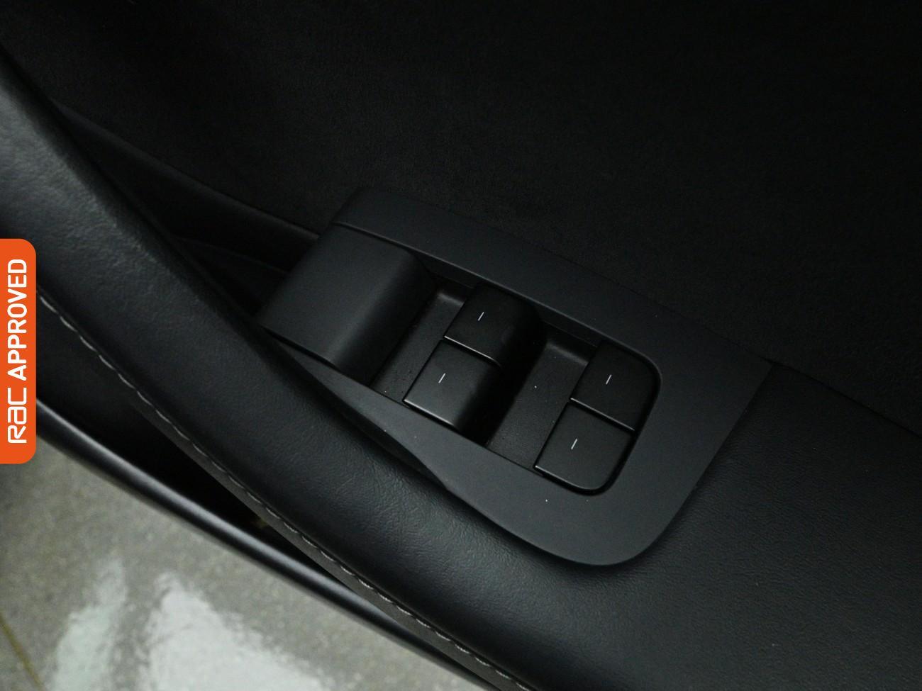 Used Tesla Model 3 2020 for sale - 77829404: Photo 27