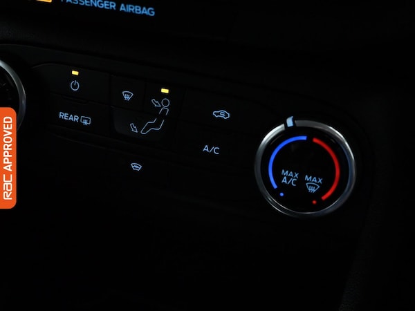 Used Ford Fiesta 2019 for sale - 76088307: Photo 14