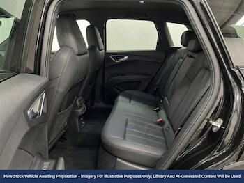 Used Audi Q4 e-tron 2024 for sale - 77324043: Photo