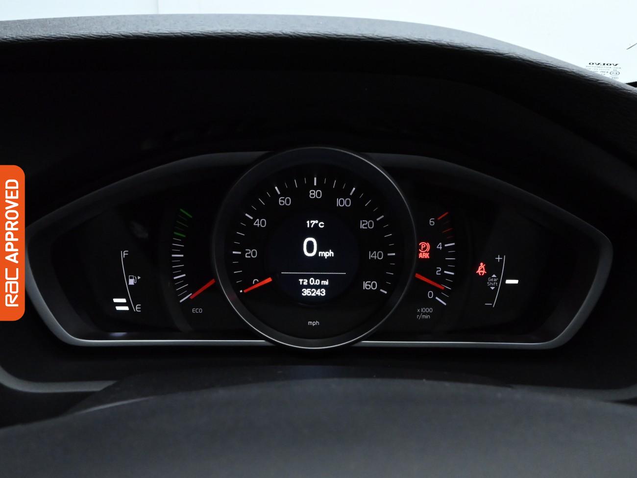 Used Volvo V40 2016 for sale - 76428877: Photo 11