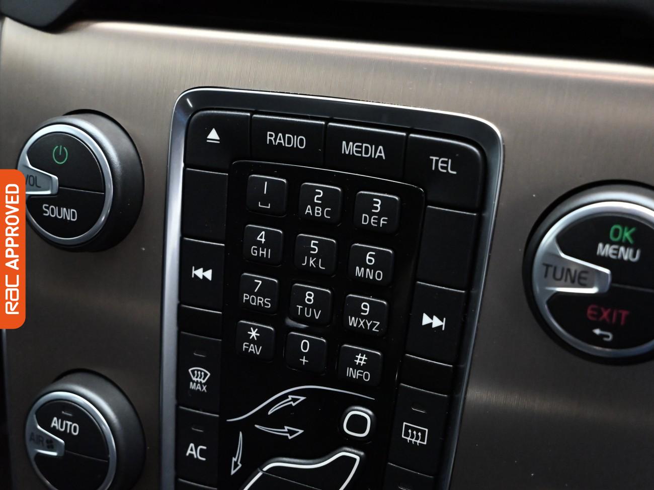 Used Volvo V40 2016 for sale - 76428877: Photo 16