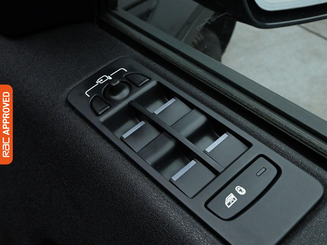 Used Land Rover Discovery Sport 2018 for sale - 77775869: Photo 29