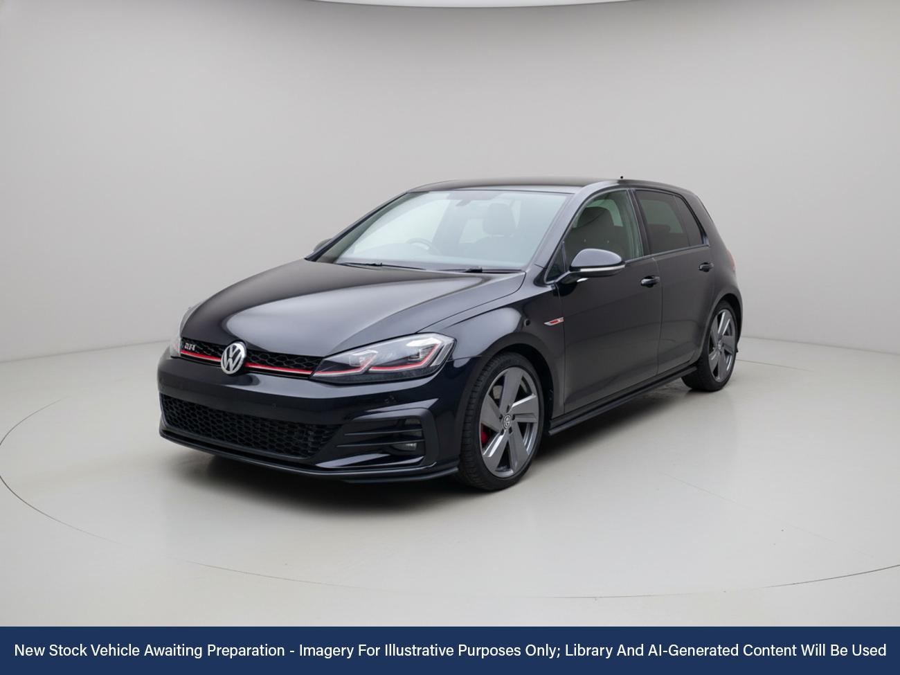 Used Volkswagen Golf 2018 for sale - 76650564: Photo 1
