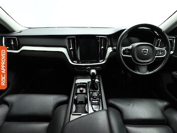 Used Volvo V60 2019 for sale - 77451271: Photo