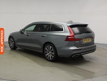 Used Volvo V60 2019 for sale - 77451271: Photo