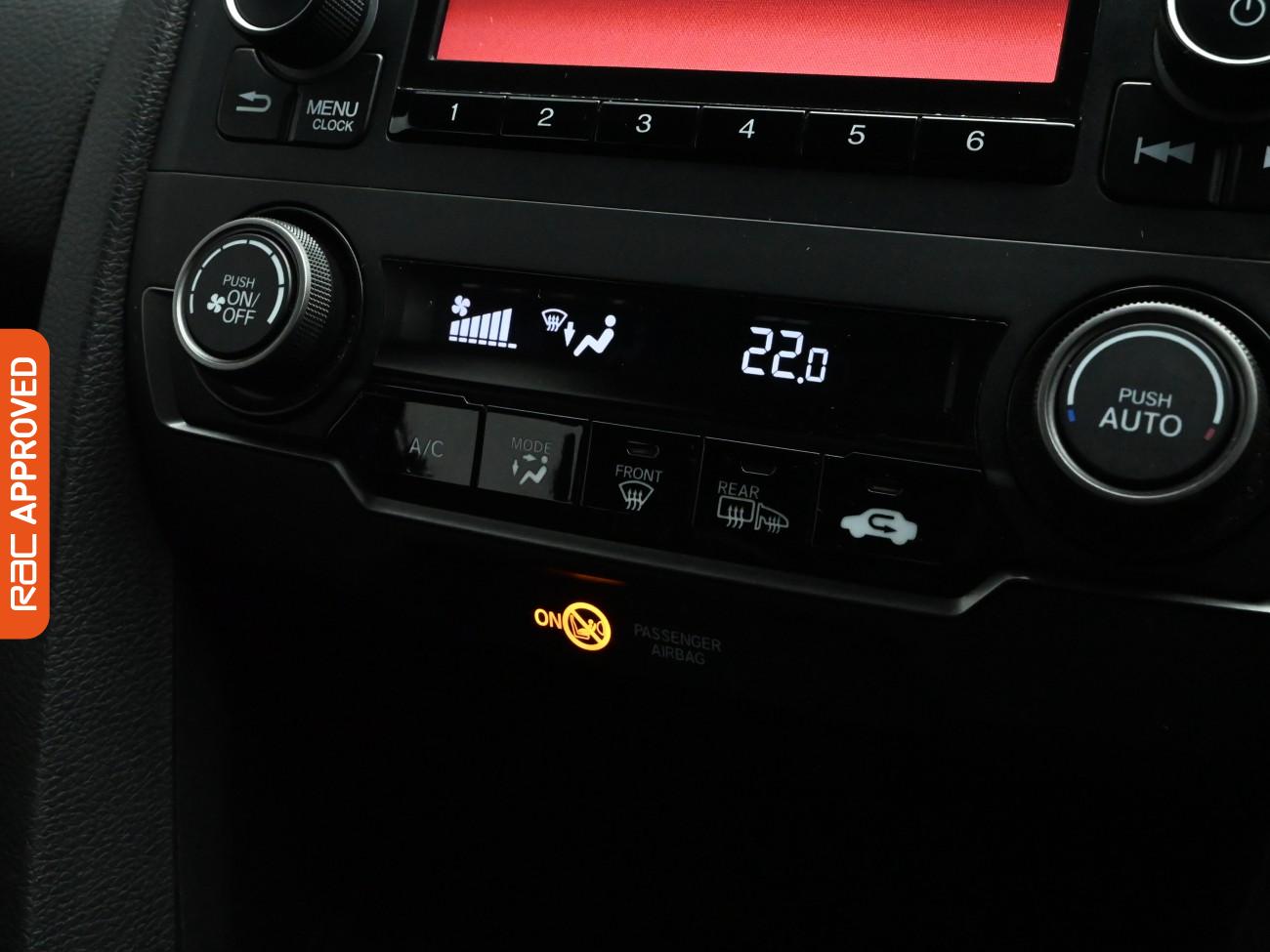 Used Honda Civic 2017 for sale - 76495343: Photo 15