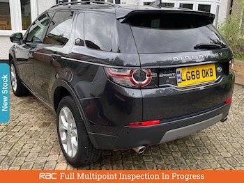 Used Land Rover Discovery Sport 2018 for sale - 75504378: Photo
