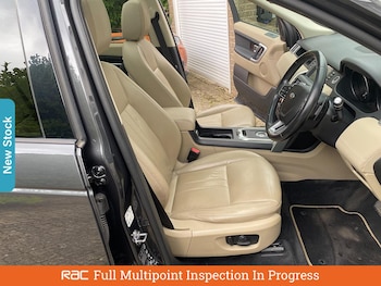 Used Land Rover Discovery Sport 2018 for sale - 75504378: Photo