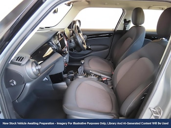 Used MINI Hatch 2022 for sale - 76480994: Photo