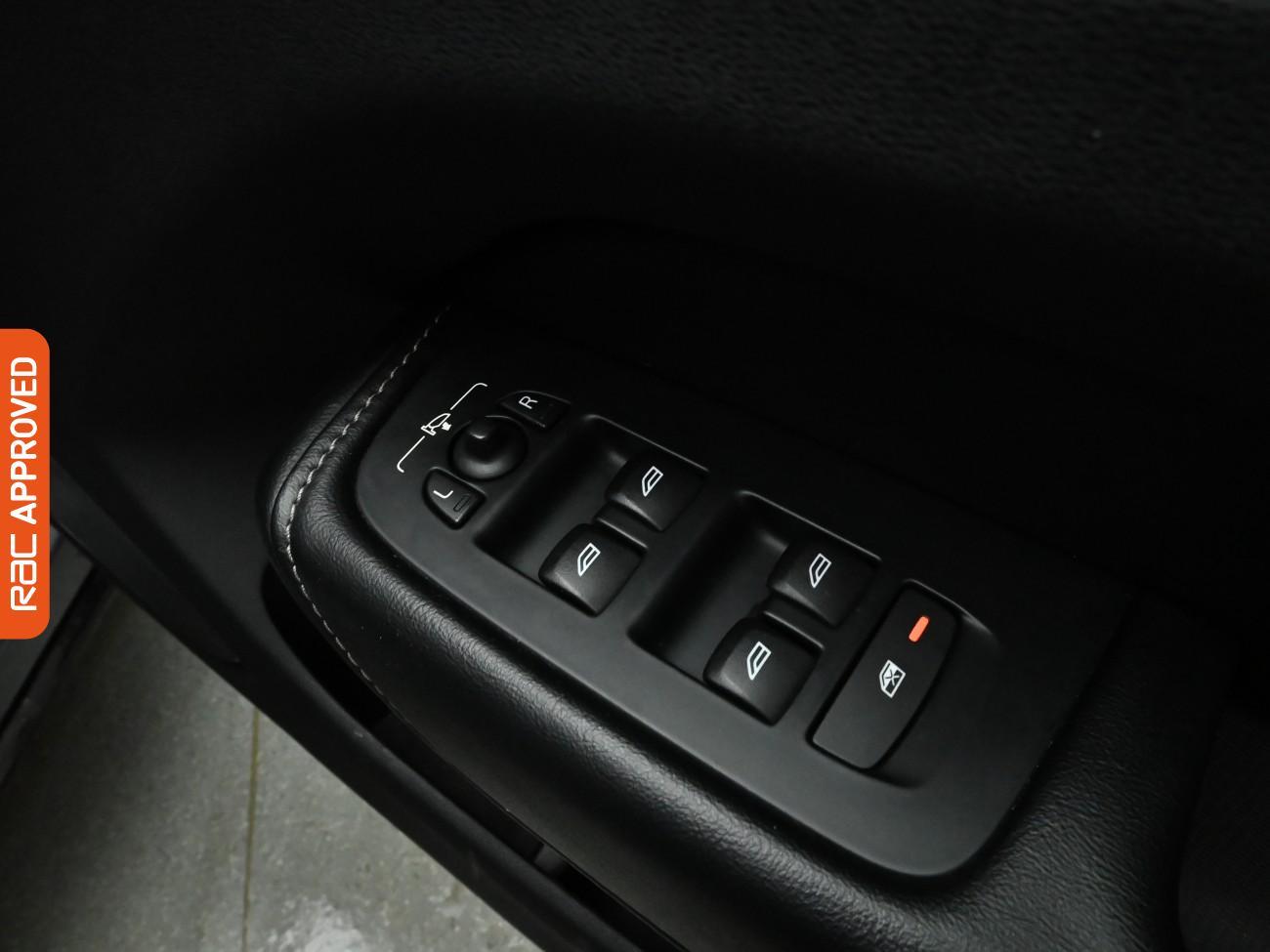 Used Volvo XC60 2018 for sale - 77324047: Photo 27