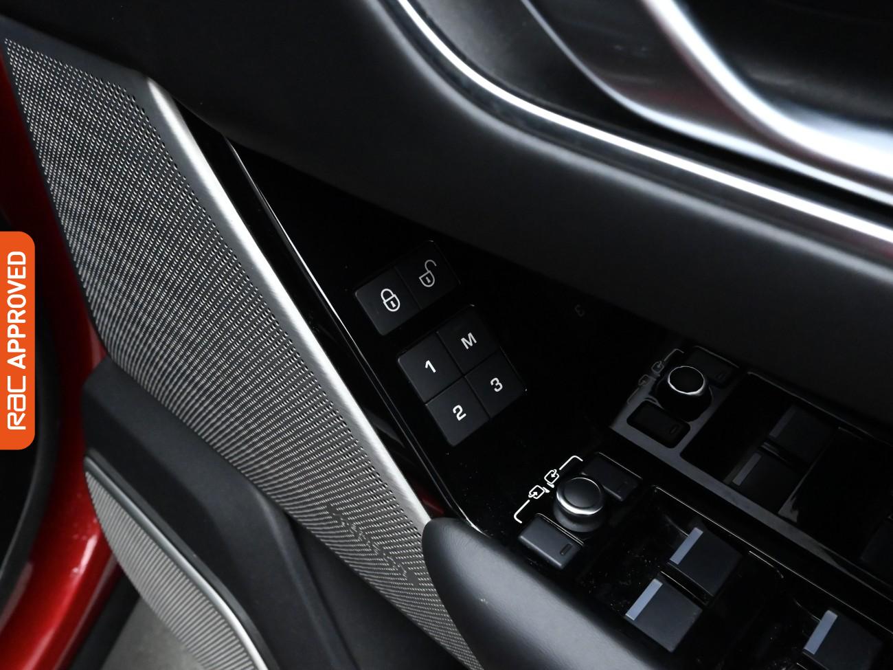 Used Land Rover Range Rover Velar 2020 for sale - 76649374: Photo 15