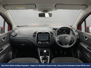Used Renault Captur 2018 for sale - 78564796: Photo