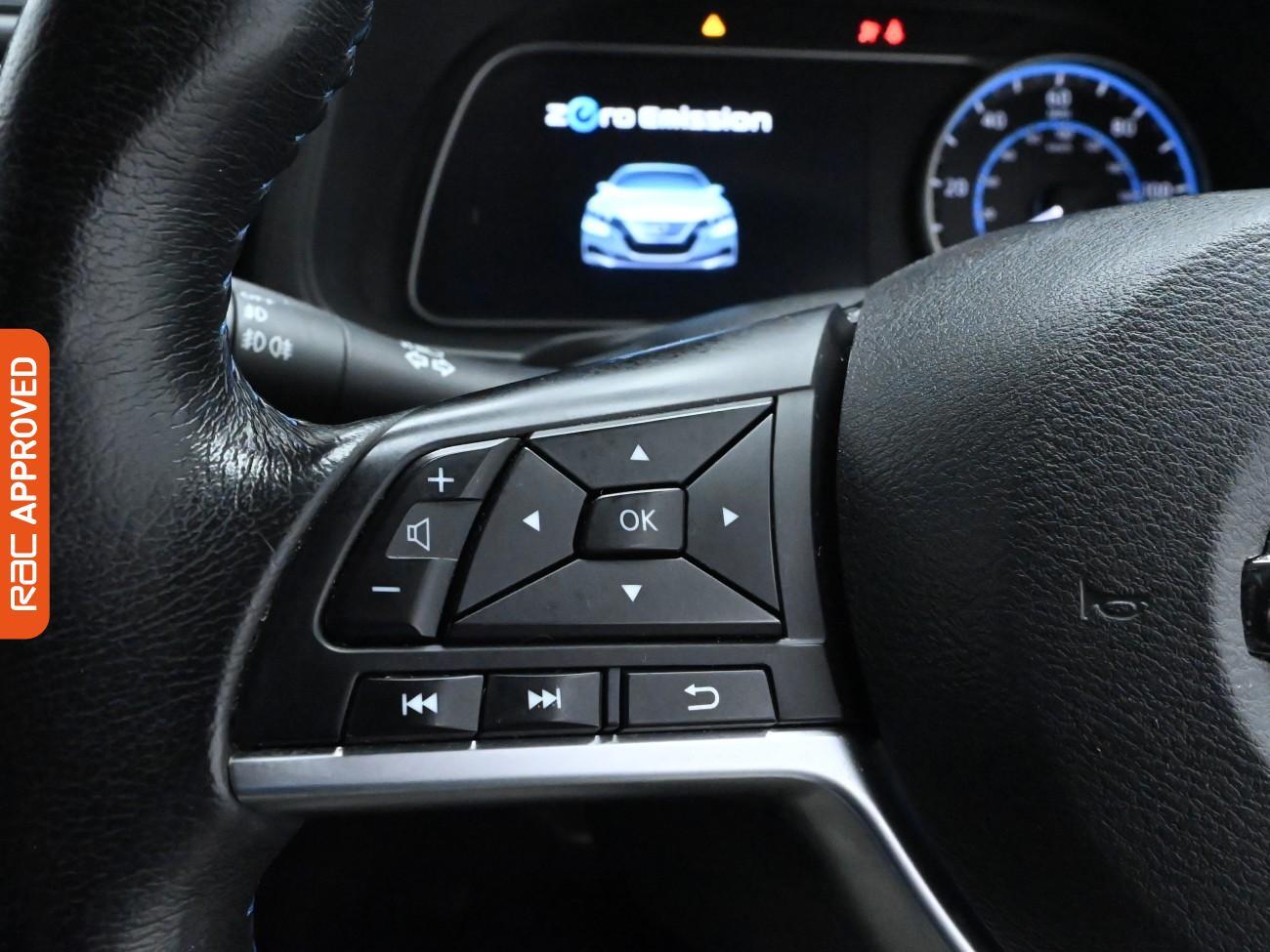 Used Nissan Leaf 2020 for sale - 76767793: Photo 24