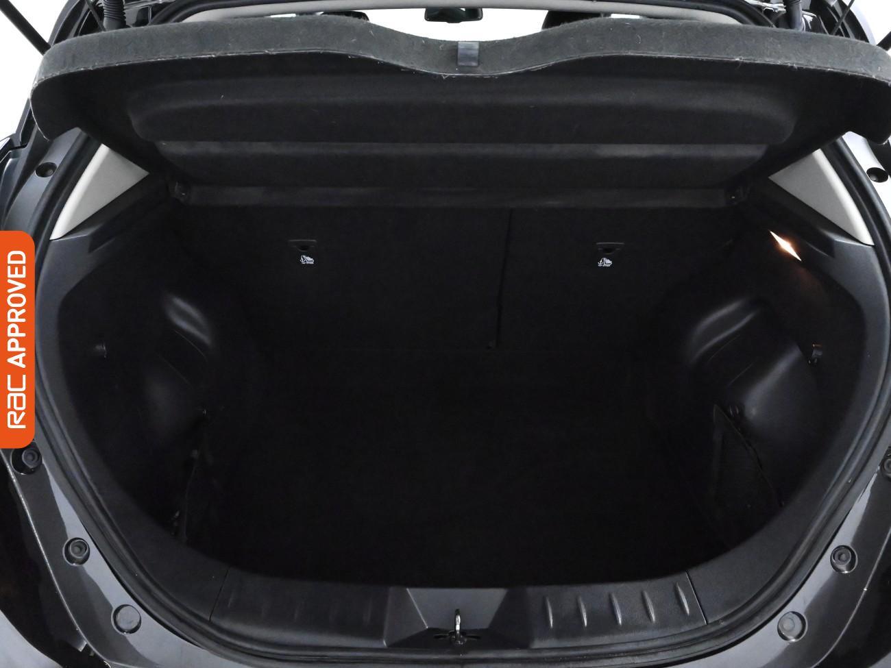 Used Nissan Leaf 2020 for sale - 76767793: Photo 26