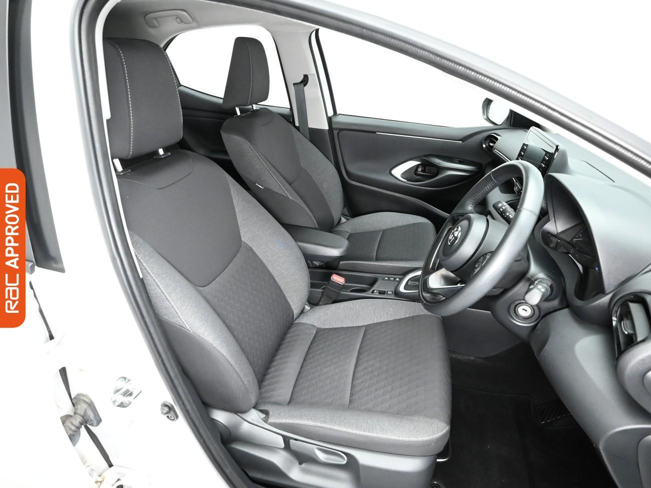 Used Toyota Yaris 2023 for sale - 76767740: Photo 12