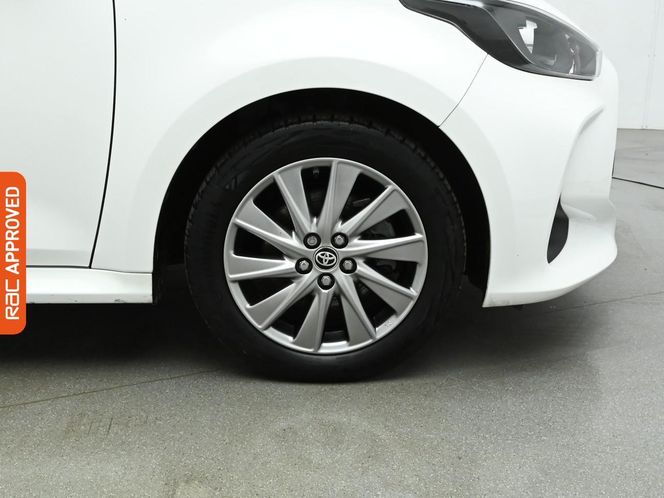 Used Toyota Yaris 2023 for sale - 76767740: Photo 25