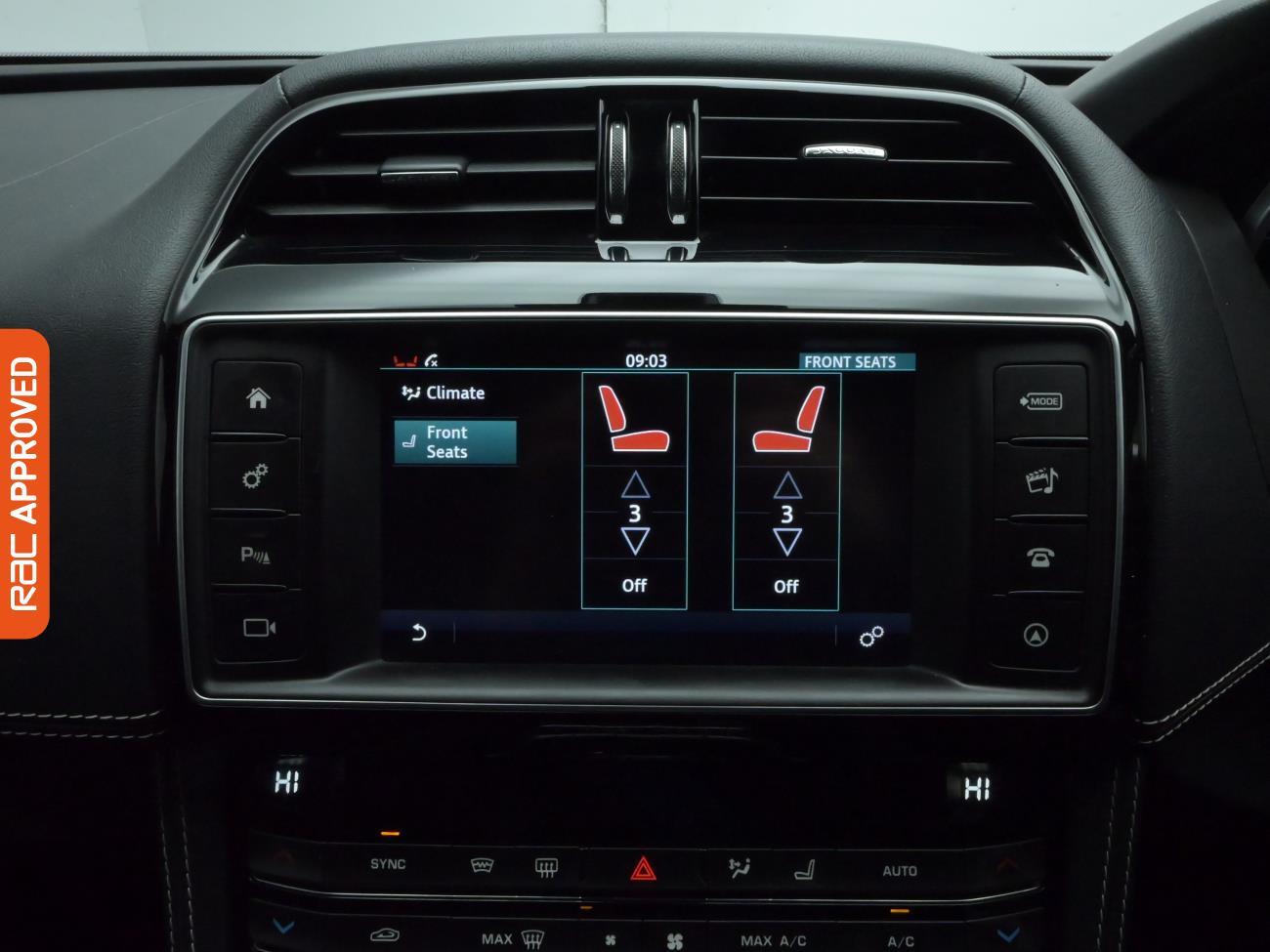 Used Jaguar F-Pace 2016 for sale - 76732533: Photo 16