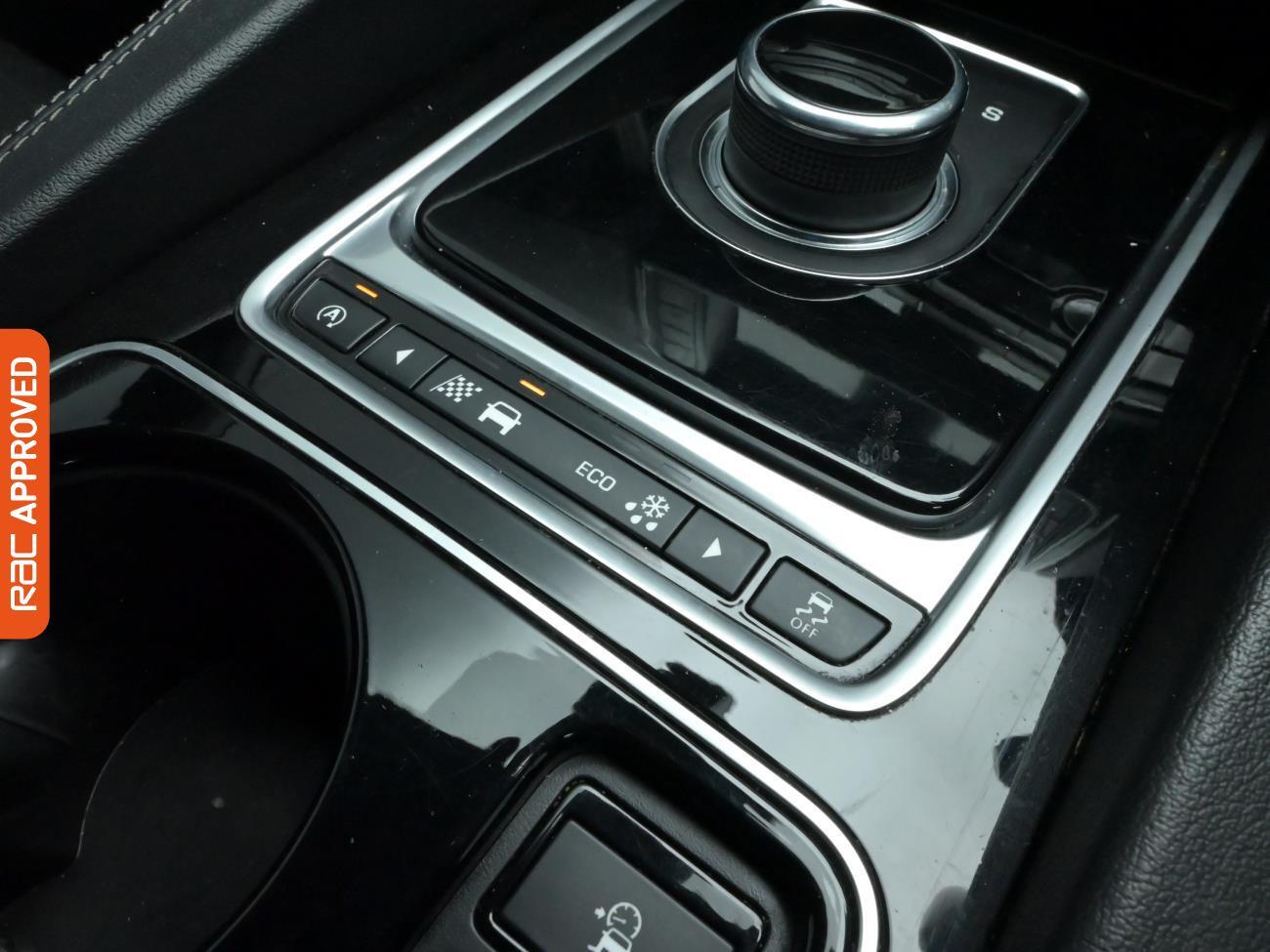 Used Jaguar F-Pace 2016 for sale - 76732533: Photo 21