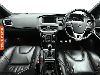 Used Volvo V40 2017 for sale - 79352072: Photo