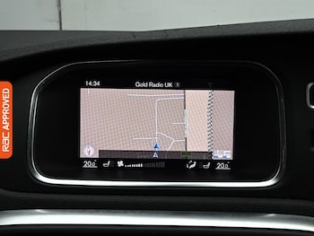 Used Volvo V40 2017 for sale - 79352072: Photo