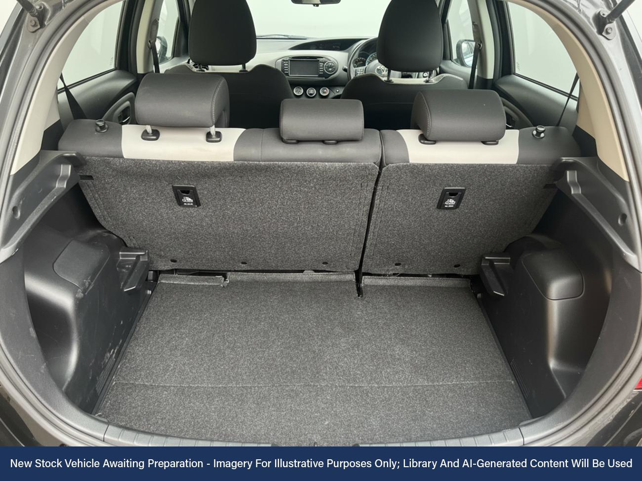 Used Toyota Yaris 2018 for sale - 76576224: Photo 7