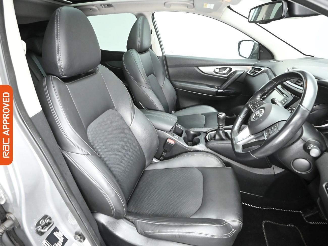 Used Nissan Qashqai 2017 for sale - 77147520: Photo 12