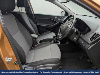 Used Hyundai i20 2017 for sale - 77791742: Photo