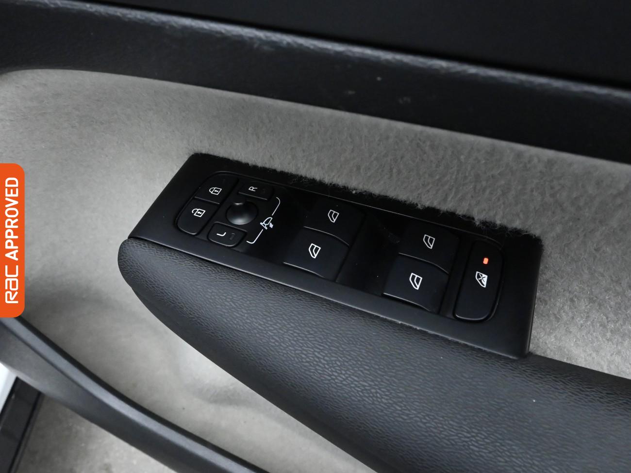 Used Volvo XC40 2020 for sale - 76047447: Photo 25