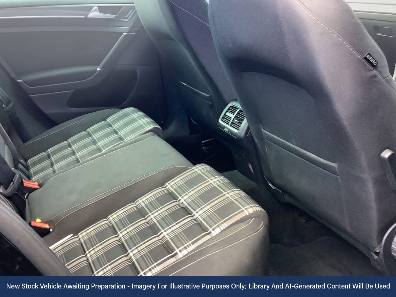 Used Volkswagen Golf 2017 for sale - 78079026: Photo 4