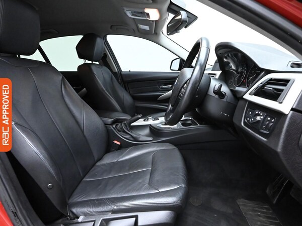 Used BMW 3 Series 2017 for sale - 76300330: Photo 11