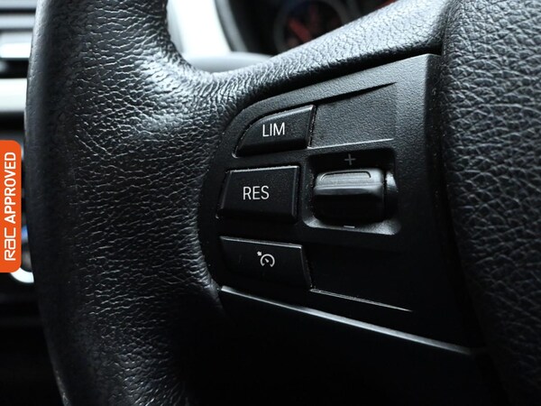 Used BMW 3 Series 2017 for sale - 76300330: Photo 23
