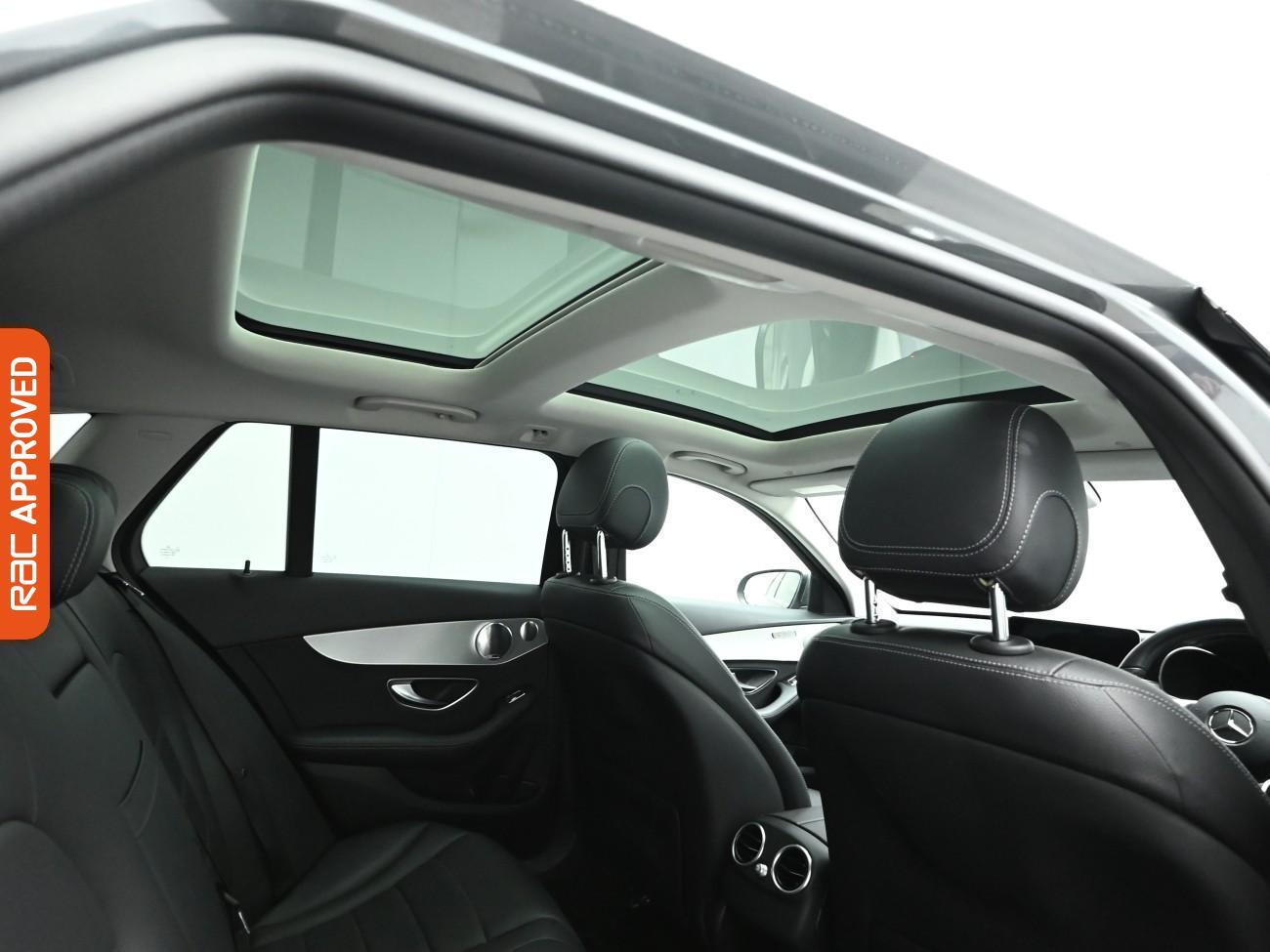 Used Mercedes-Benz C Class 2019 for sale - 77319418: Photo 3