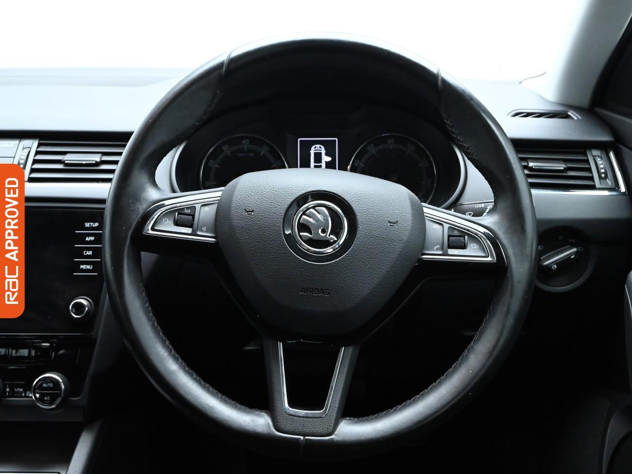 Used Skoda Octavia 2017 for sale - 77236118: Photo 9