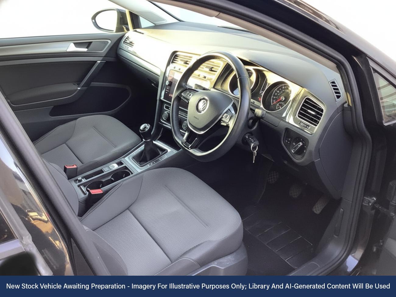 Used Volkswagen Golf 2018 for sale - 76955441: Photo 3