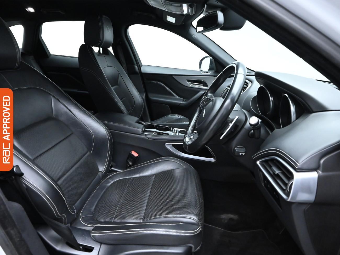 Used Jaguar F-Pace 2017 for sale - 76650556: Photo 12