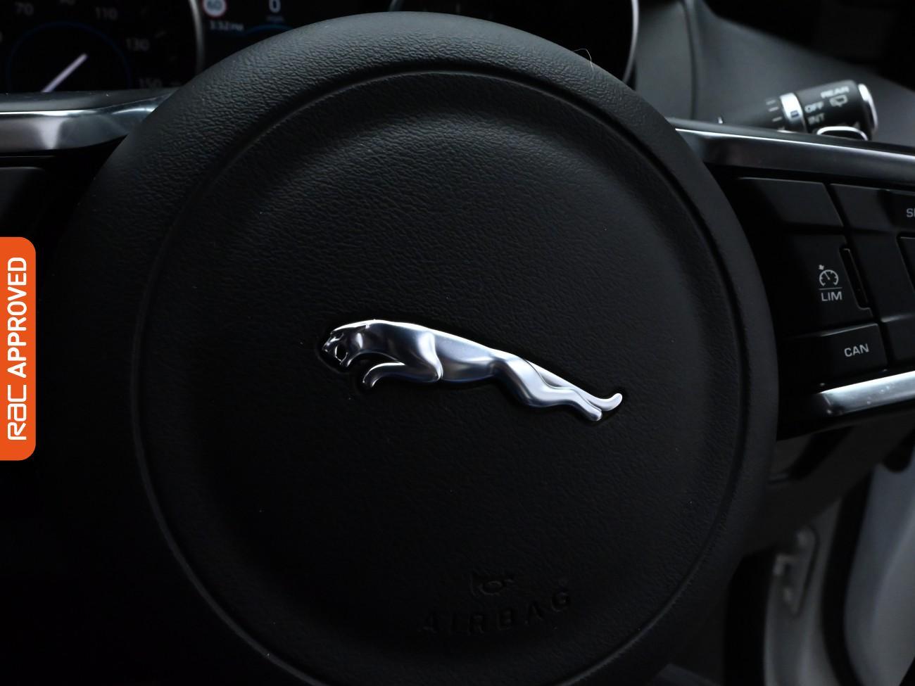 Used Jaguar F-Pace 2017 for sale - 76650556: Photo 24