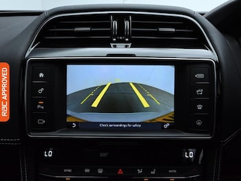 Used Jaguar F-Pace 2017 for sale - 76650556: Photo