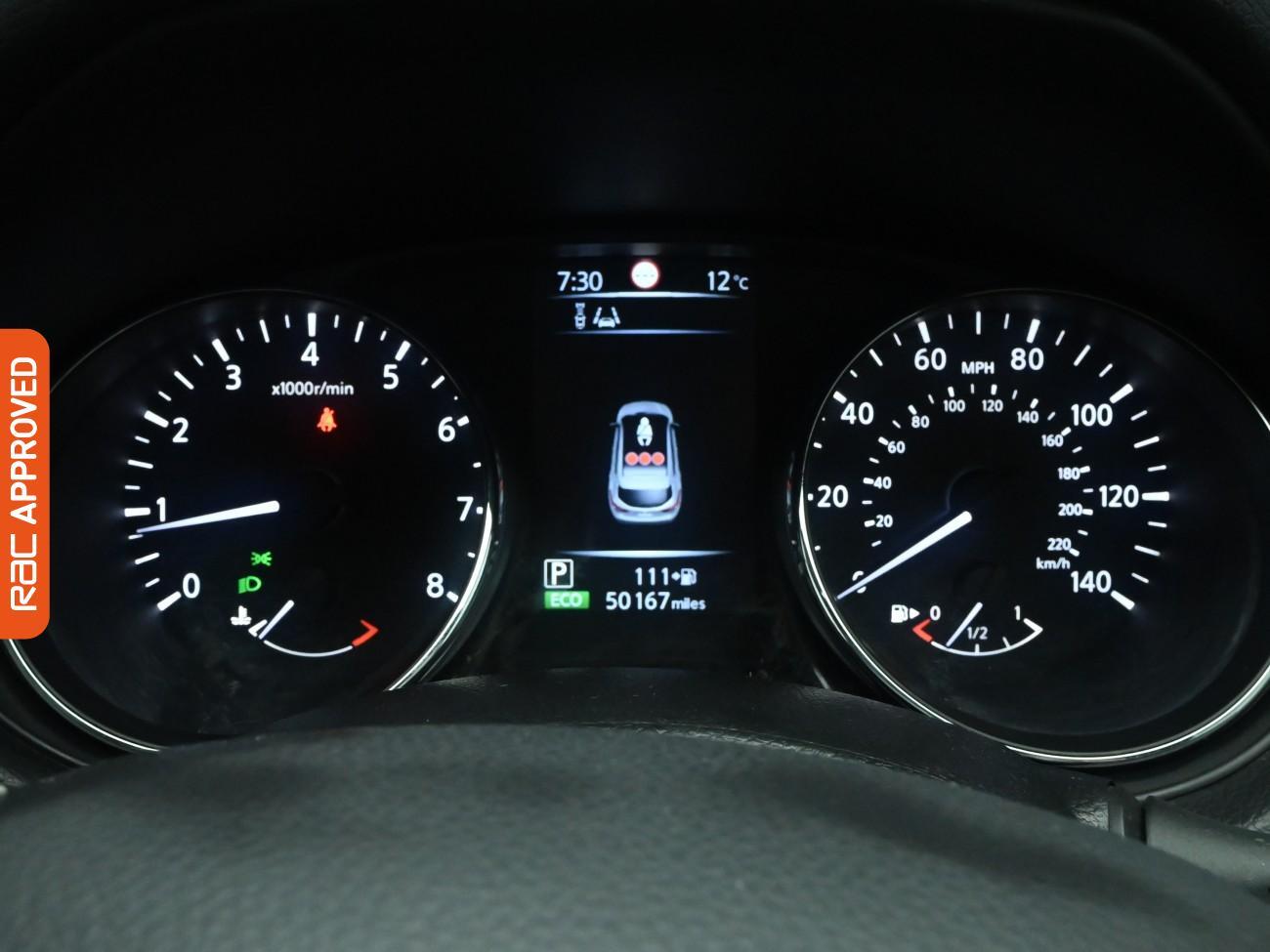 Used Nissan Qashqai 2015 for sale - 76919381: Photo 11