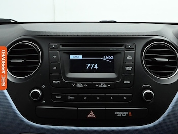 Used Hyundai i10 2016 for sale - 77112583: Photo