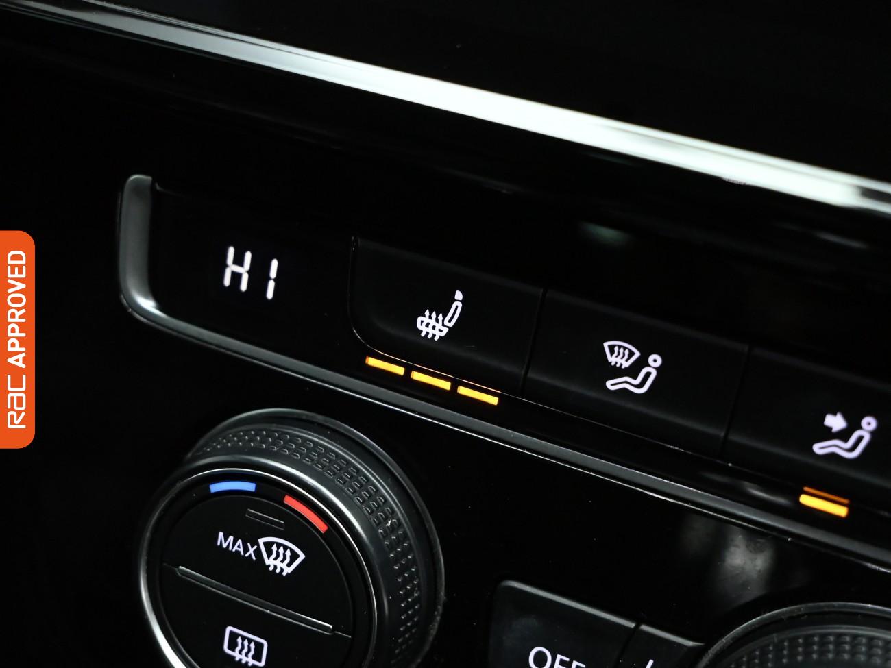 Used Volkswagen Golf 2017 for sale - 77703466: Photo 19