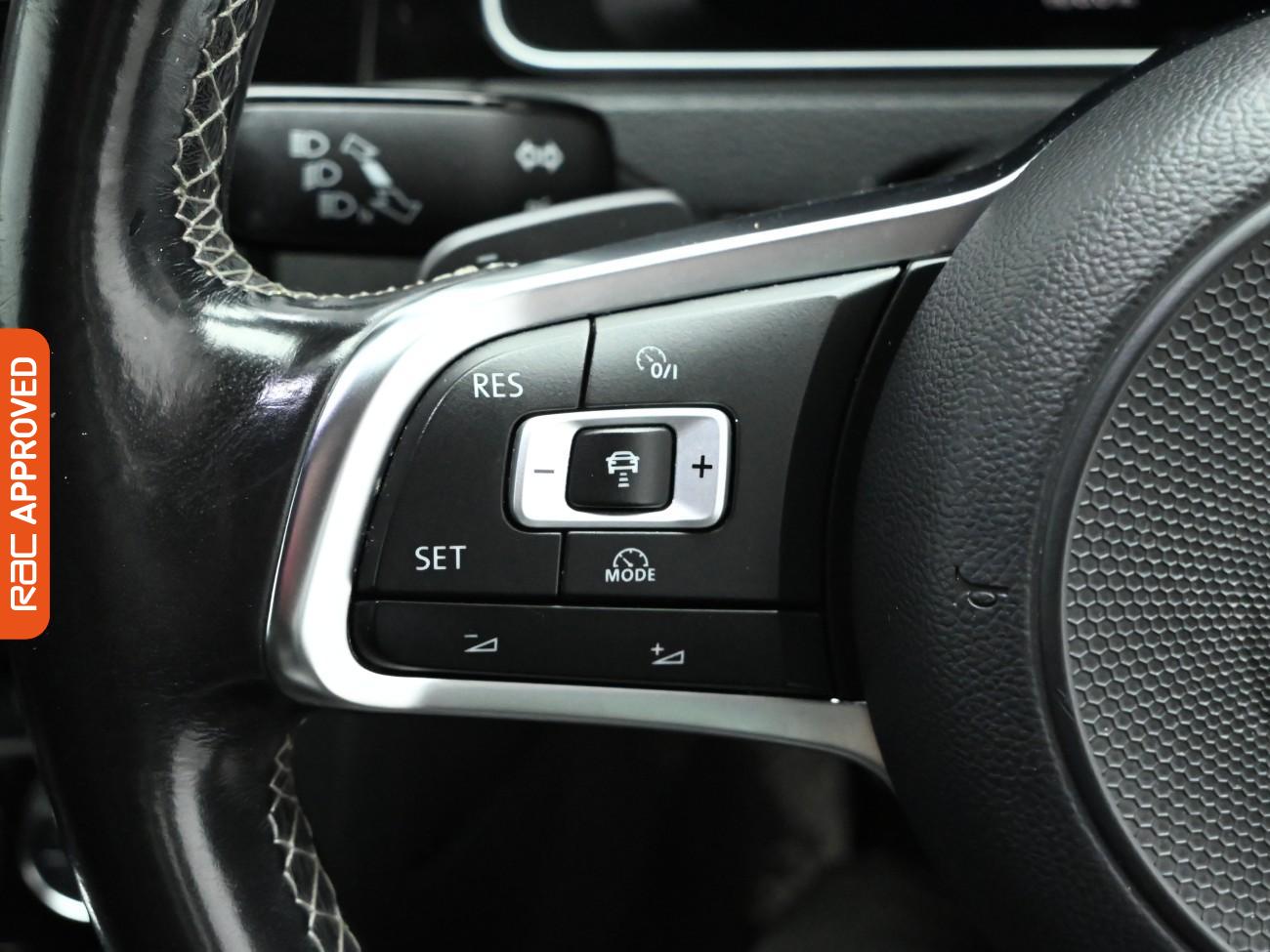 Used Volkswagen Golf 2017 for sale - 77703466: Photo 21