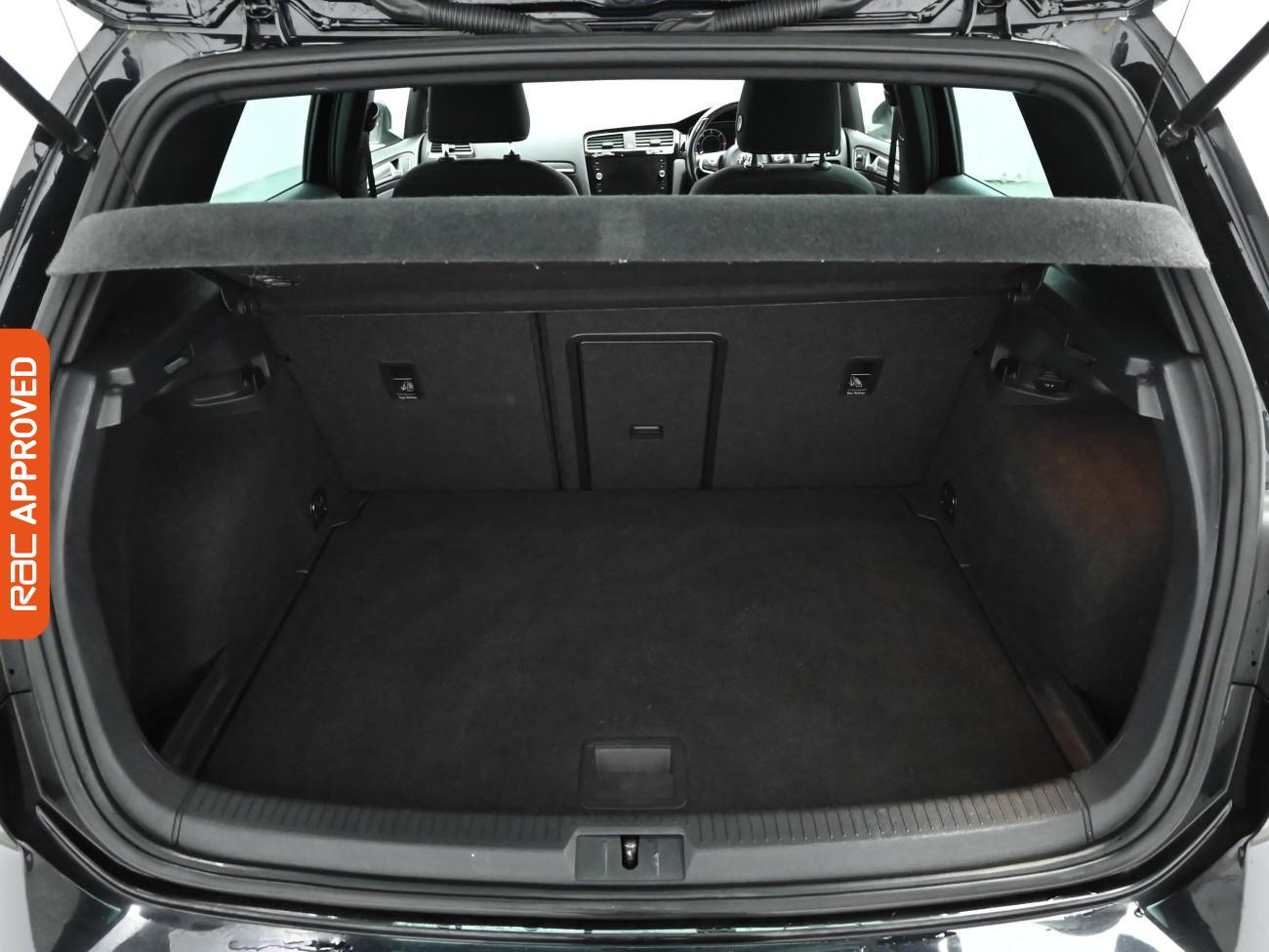 Used Volkswagen Golf 2017 for sale - 77703466: Photo 26