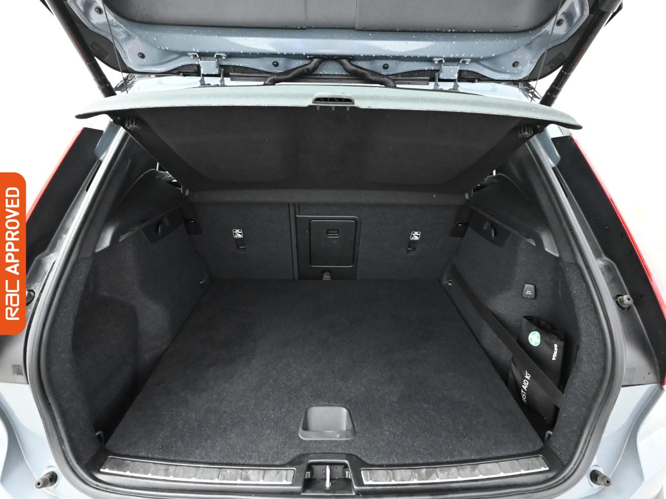 Used Volvo XC40 2020 for sale - 78055903: Photo 28