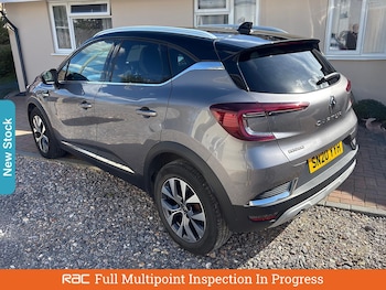 Used Renault Captur 2020 for sale - 76170321: Photo