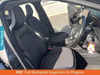 Used Renault Captur 2020 for sale - 76170321: Photo