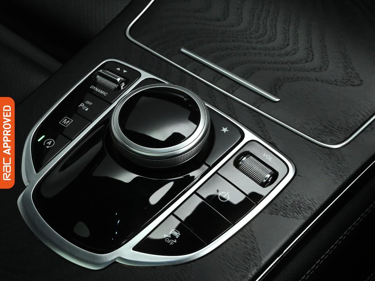 Used Mercedes-Benz GLC 2019 for sale - 77557439: Photo 16