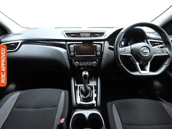 Used Nissan Qashqai 2020 for sale - 76047435: Photo 2