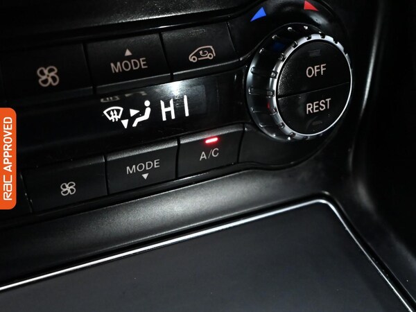 Used Mercedes-Benz GLA 2019 for sale - 76206965: Photo 17